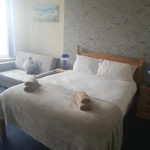 Camelot Seafront Bed & Breakfast